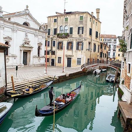 Pink House In Venice City Center Apartamento Exterior foto